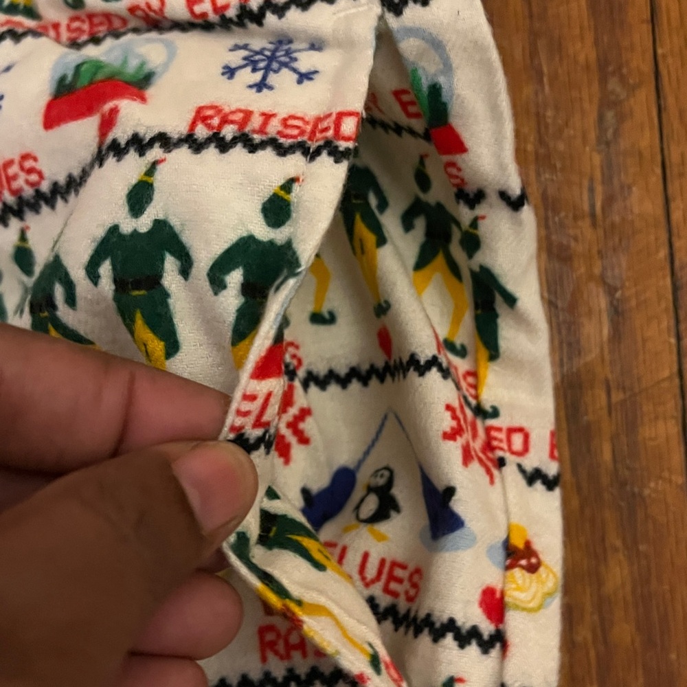 Elf Festive Patterned Pajama Pants Size: 10 - Picture 4 of 17